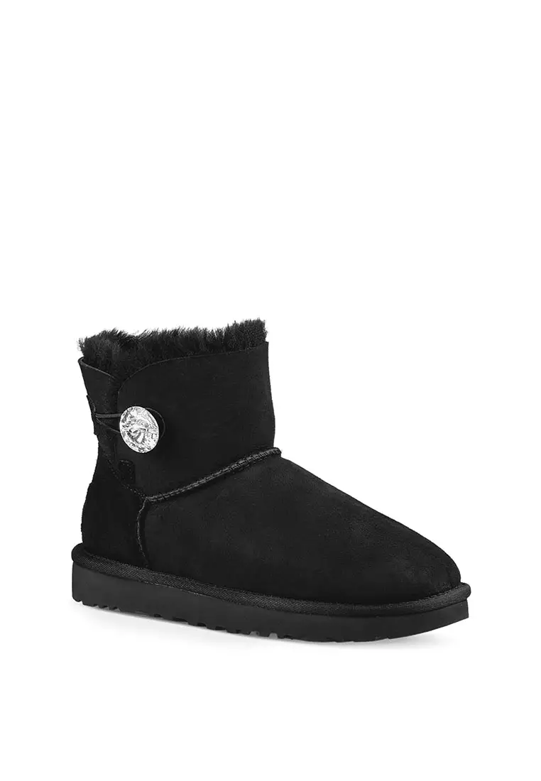 Ugg mini hotsell bailey button black