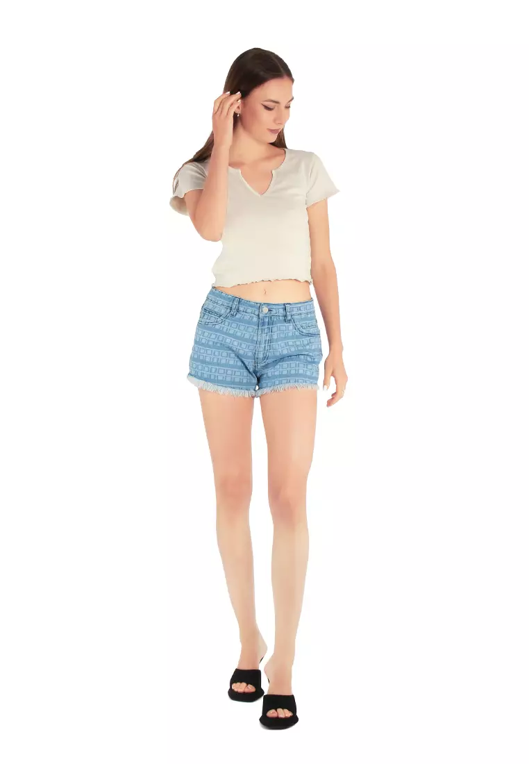 Fray hem store denim shorts