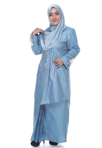 Buy Nayli Plus Size Blue Kebaya Labuh from Nayli in Blue and Gold only 399