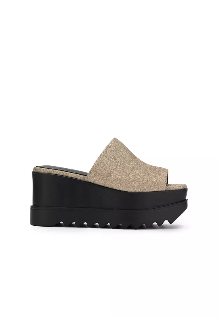 Discount on Nose  shoes - SKU: Glitter Platform Wedge Slide