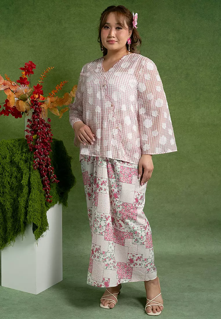 Dariyah Plus Size Kurung Pareo Set