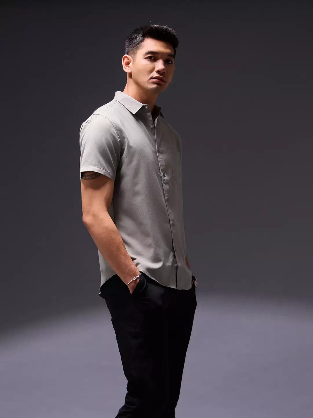 OXCON Easy Shirts Kemeja Tangan Pendek Light Grey