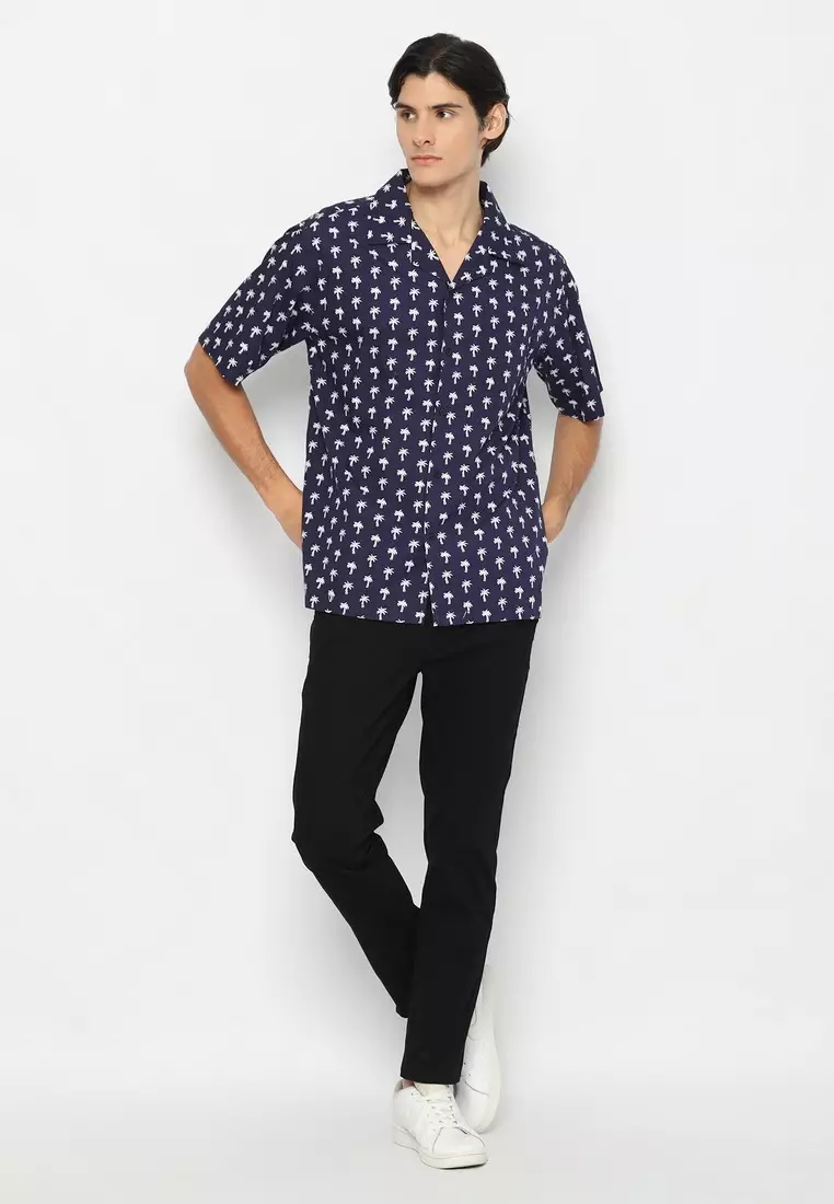 RBJ Kemeja Printing Krah Hawaii Biru Tua Regular Fit Pria