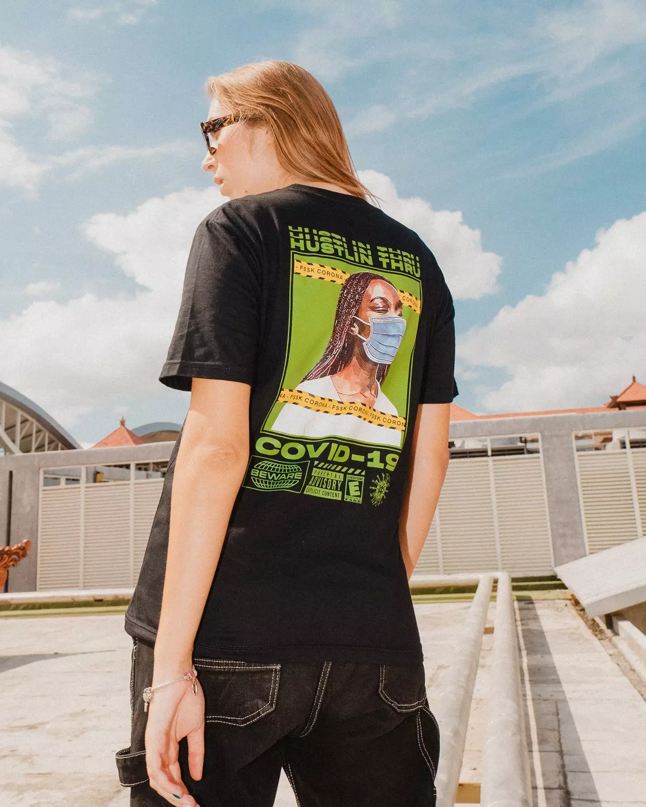 Ossu Hustlin Thru Tshirt