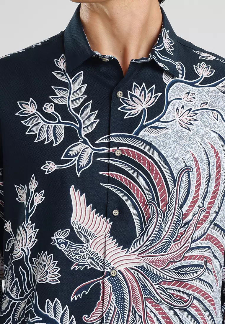 MANZONE - Kemeja Batik Lengan Panjang Pria Astagina Modern Fit - Navy Warna Navy