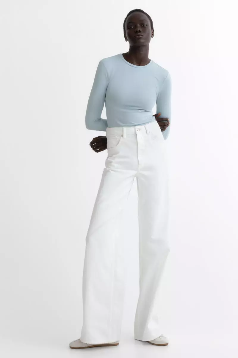 Long-sleeved microfibre top