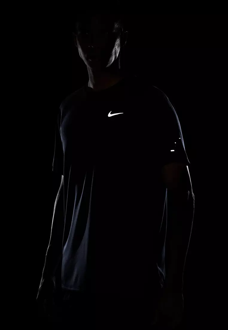 Stride Dri-FIT ADV Short-Sleeve Running Top