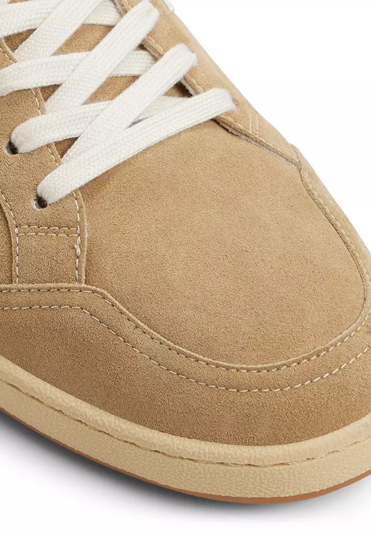 Roscoe Sneakers