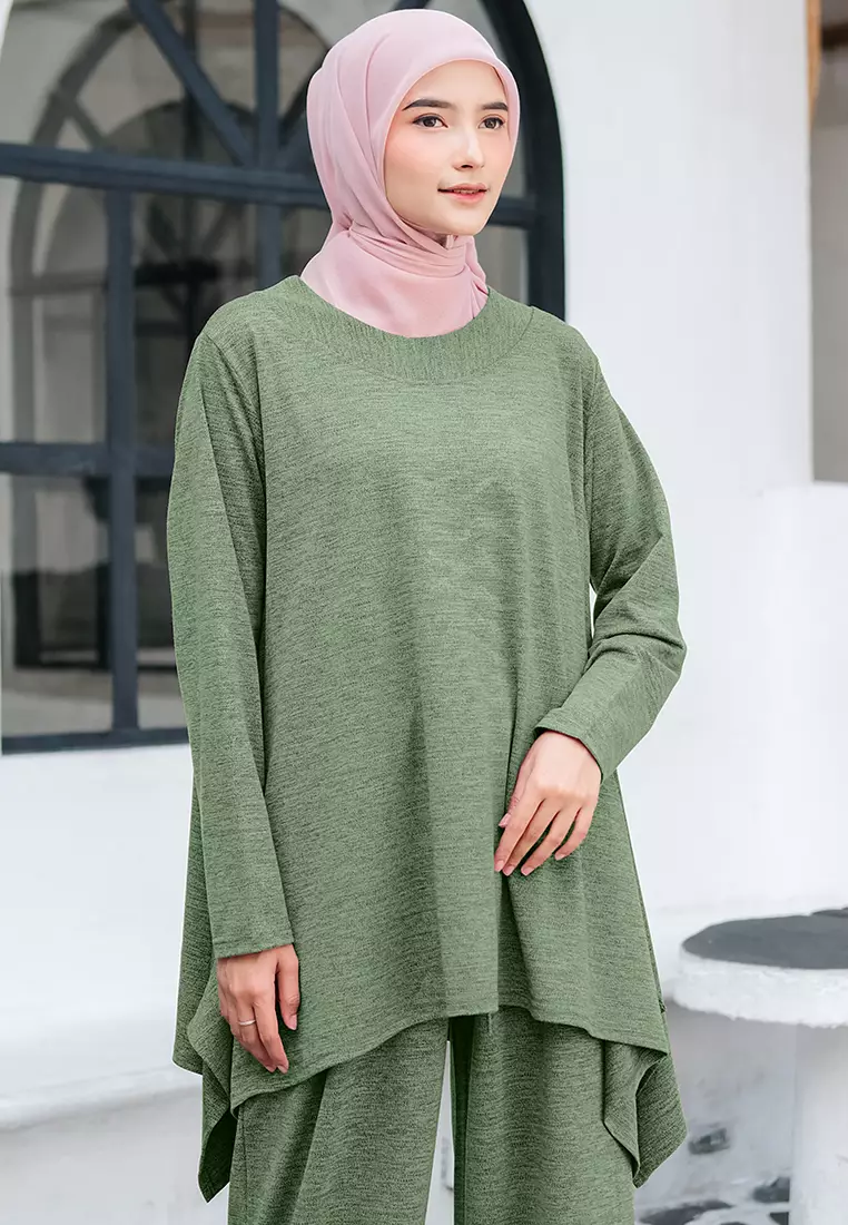 JV Hasanah Simple Blouse Abstract Sage | Atasan Simple Layer Kanan Kiri Kaos Abstrak