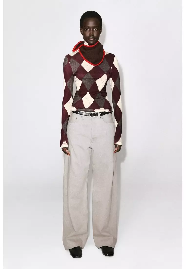 Buy COS CONTRAST-TIPPED MERINO WOOL TRIANGLE SCARF 2026 Online | ZALORA