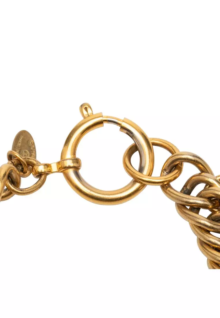Pre-Loved Chanel Gold Plated 31 Rue Cambon Logo Charm Bracelet