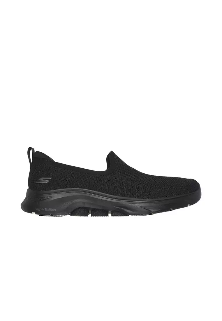 Ladies black skechers size 7 top