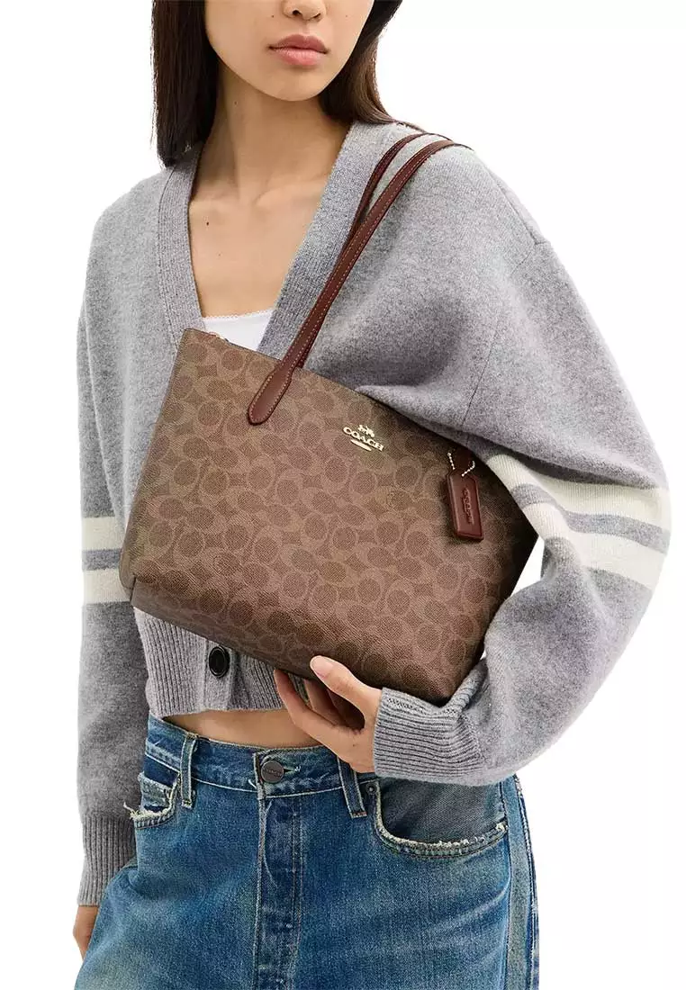 Fiona Zip Tote Bag In Signature Canvas Tan/Brown CBT18