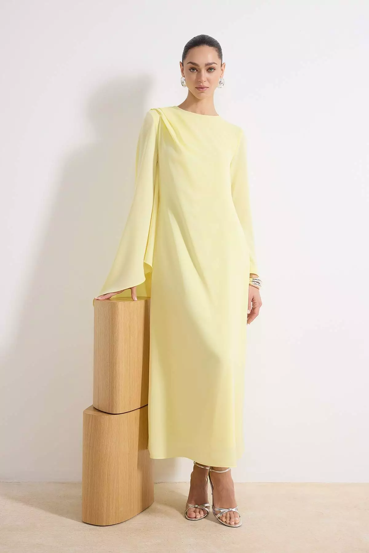 Yellow Shawl Detailed Evening Dress Tctss24Db00036