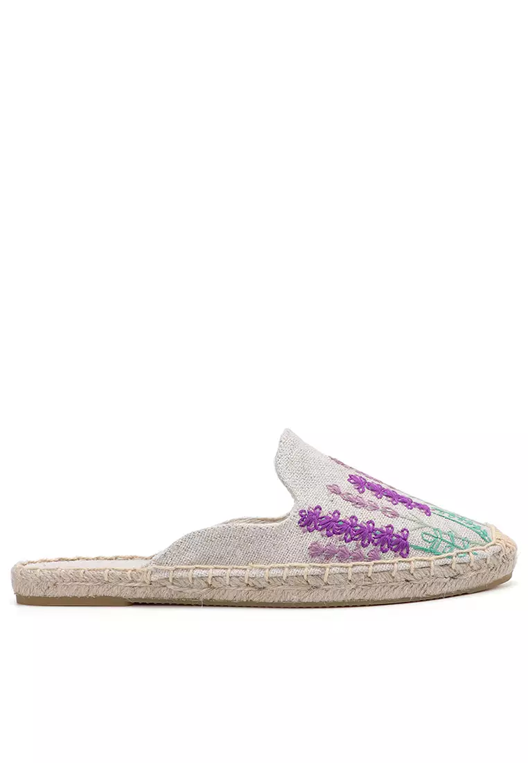 Discount on Twenty Eight Shoes  shoes - SKU: Embroidery Linen Mules HB3283093
