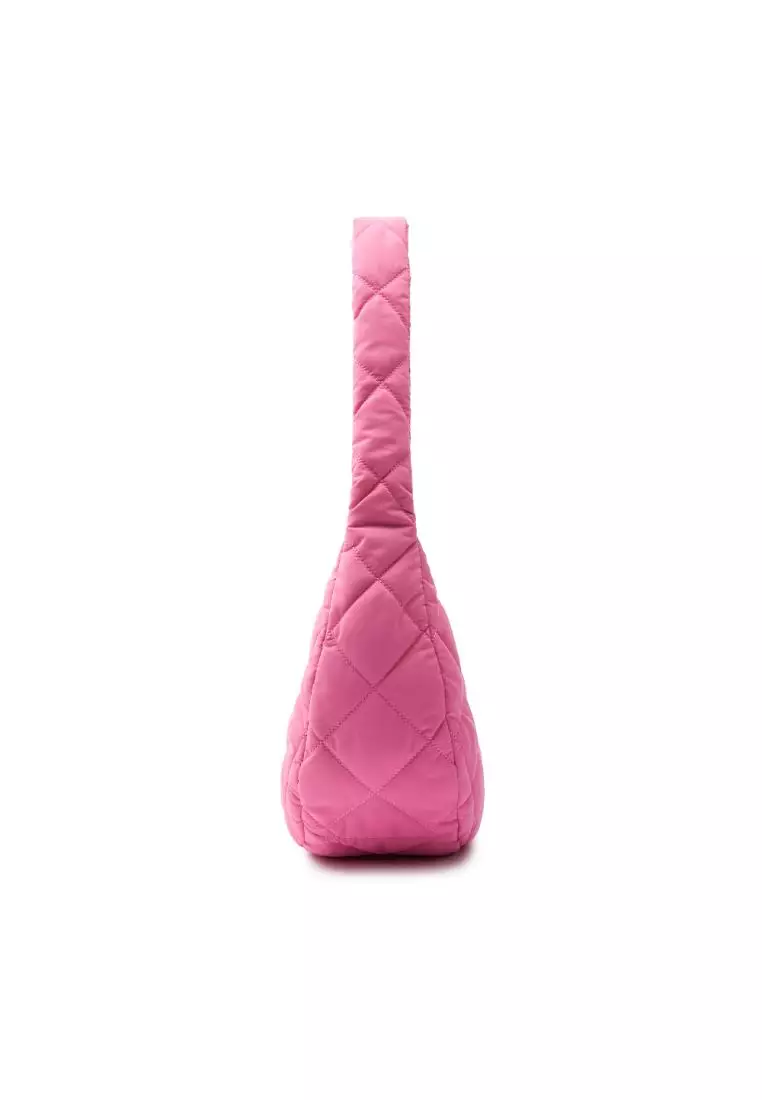 PADDING QUILTED M-HOBO BAG CLEVELAND INDIANS