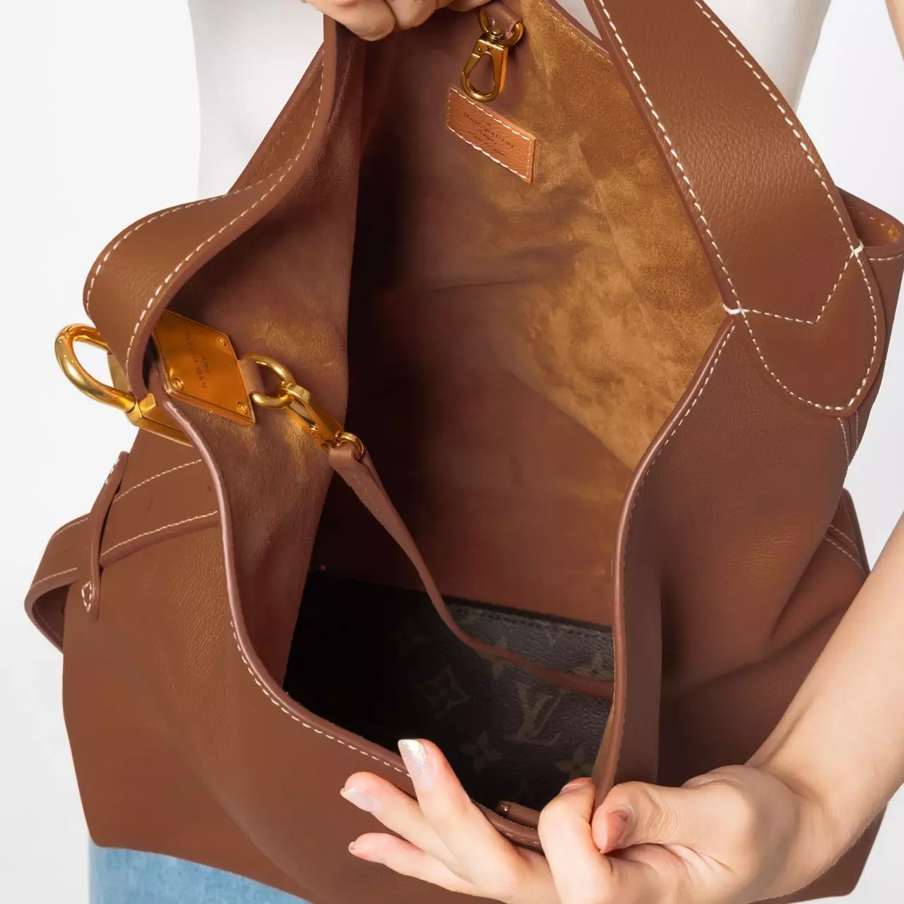 Low Key Hobo MM Cognac