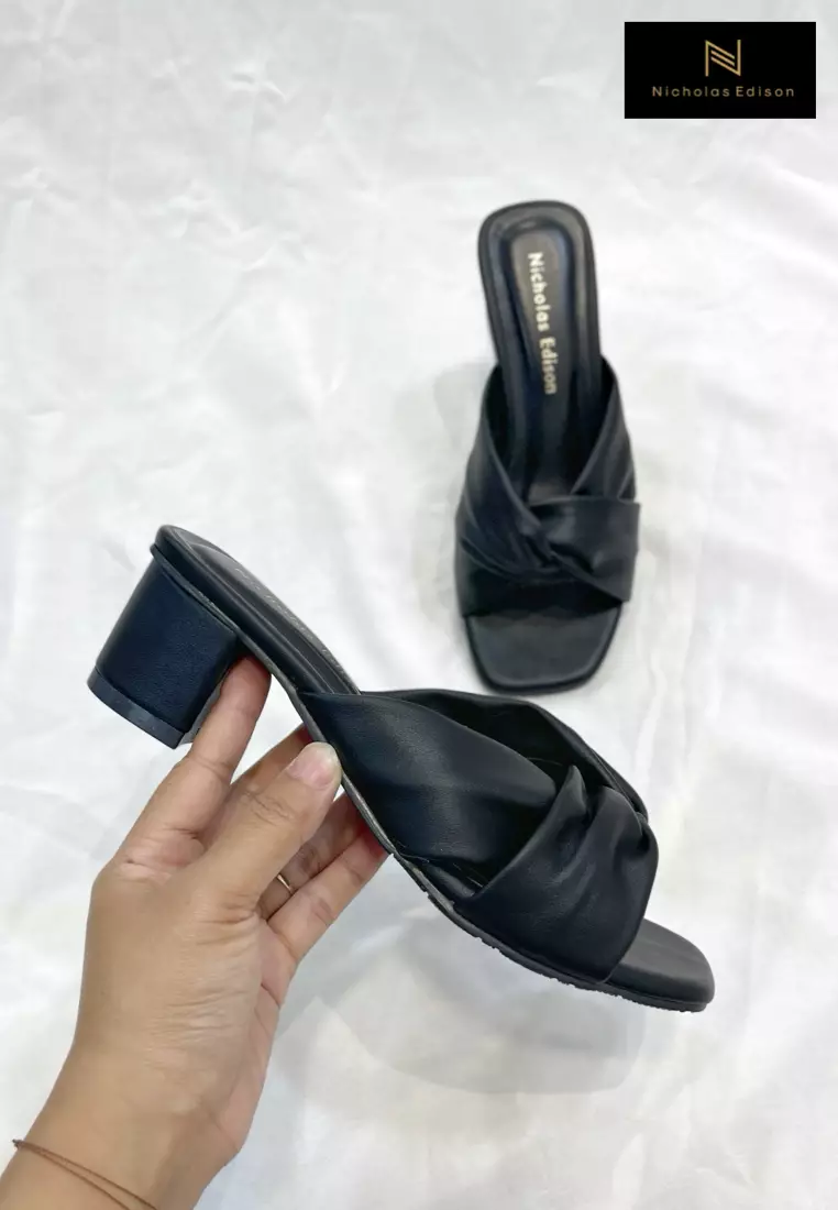 Heels Aya Black