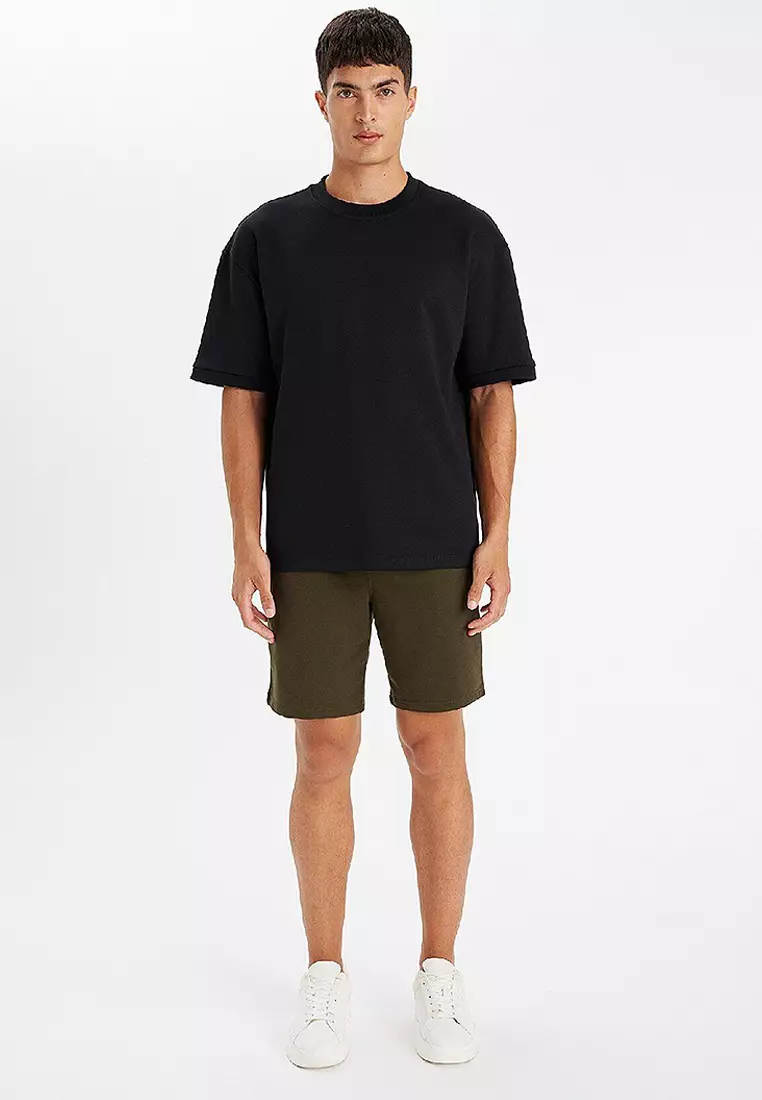 Regular Fit Basic Plain Bermuda Shorts With Pockets