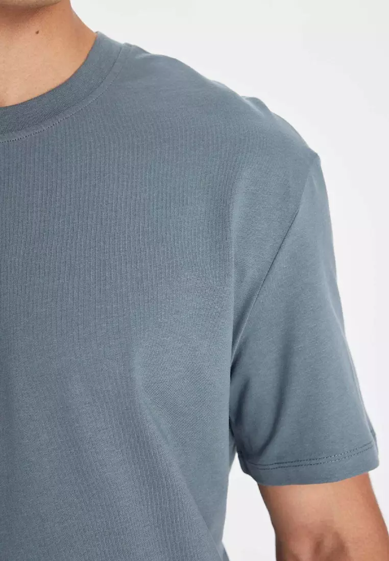 Basic Crew Neck T-Shirt