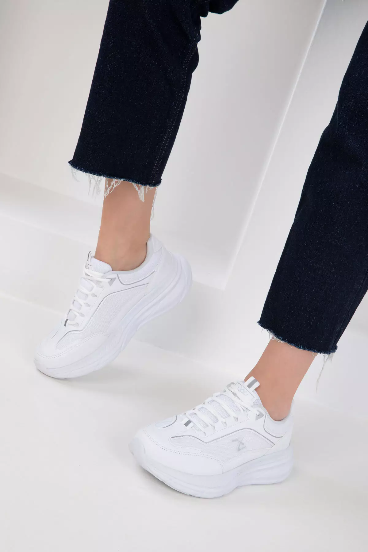 White Women's Sneaker 20414