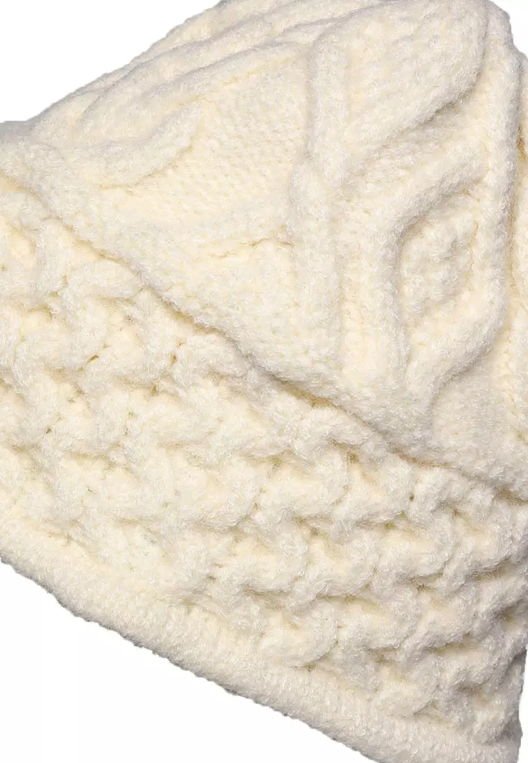 Knit Bucket Hat In White