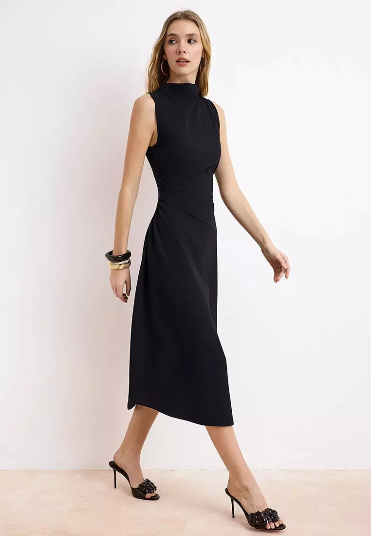 Black A-Line/Bell Form Asymmetrical Sleeveless Shirred Midi Paper Touch Knitted Dress Twoss26El156
