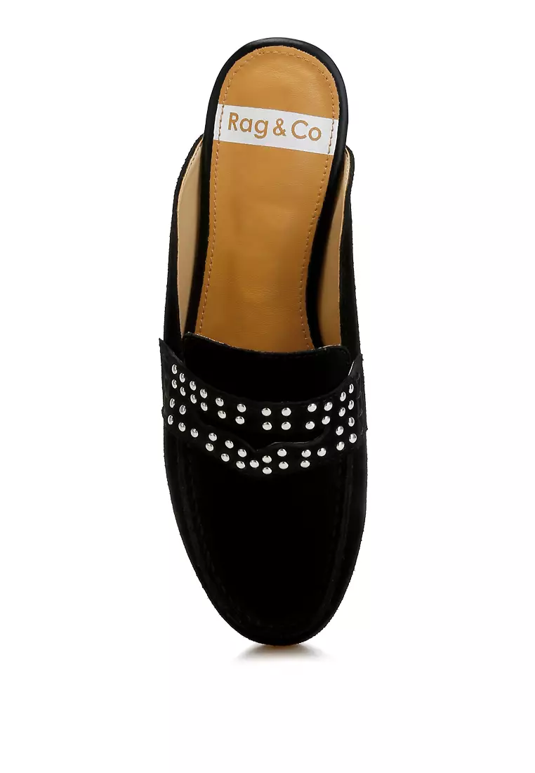 Sandal Tali Penny Berhias Stud Warna Hitam