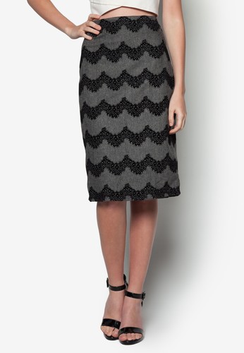 蕾絲拼接鉛筆zalora時尚購物網的koumi koumi裙, 服飾, 及膝裙