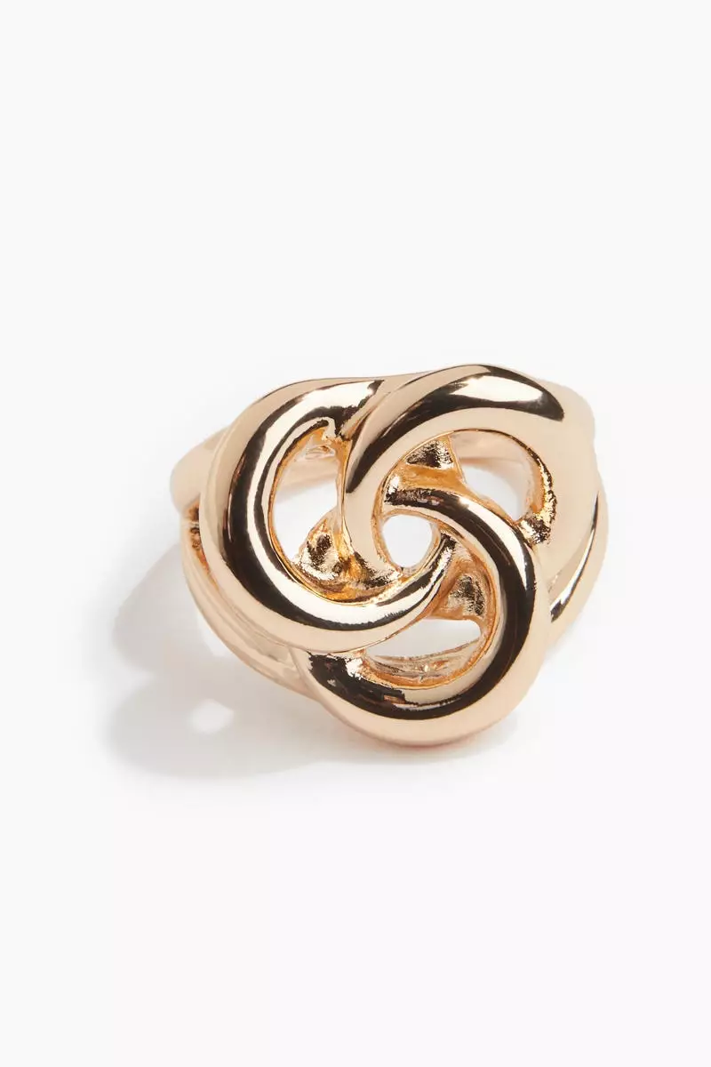 Knot-look ring