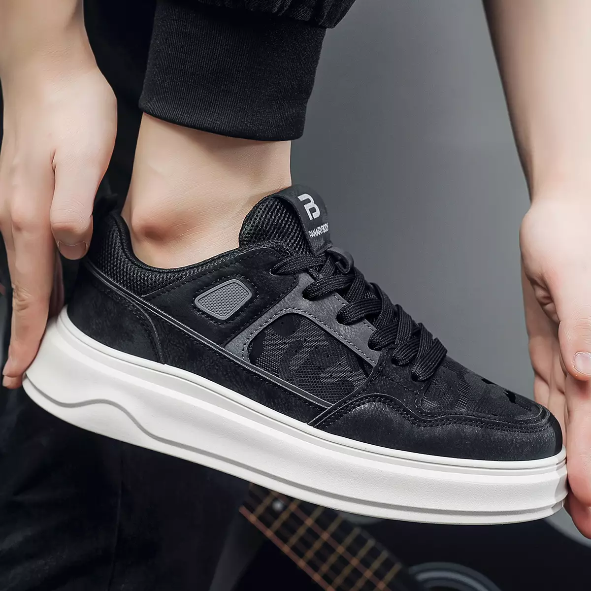 Sepatu Pria Casual Bertali Sneakers Cowok Style Ootd QN2039