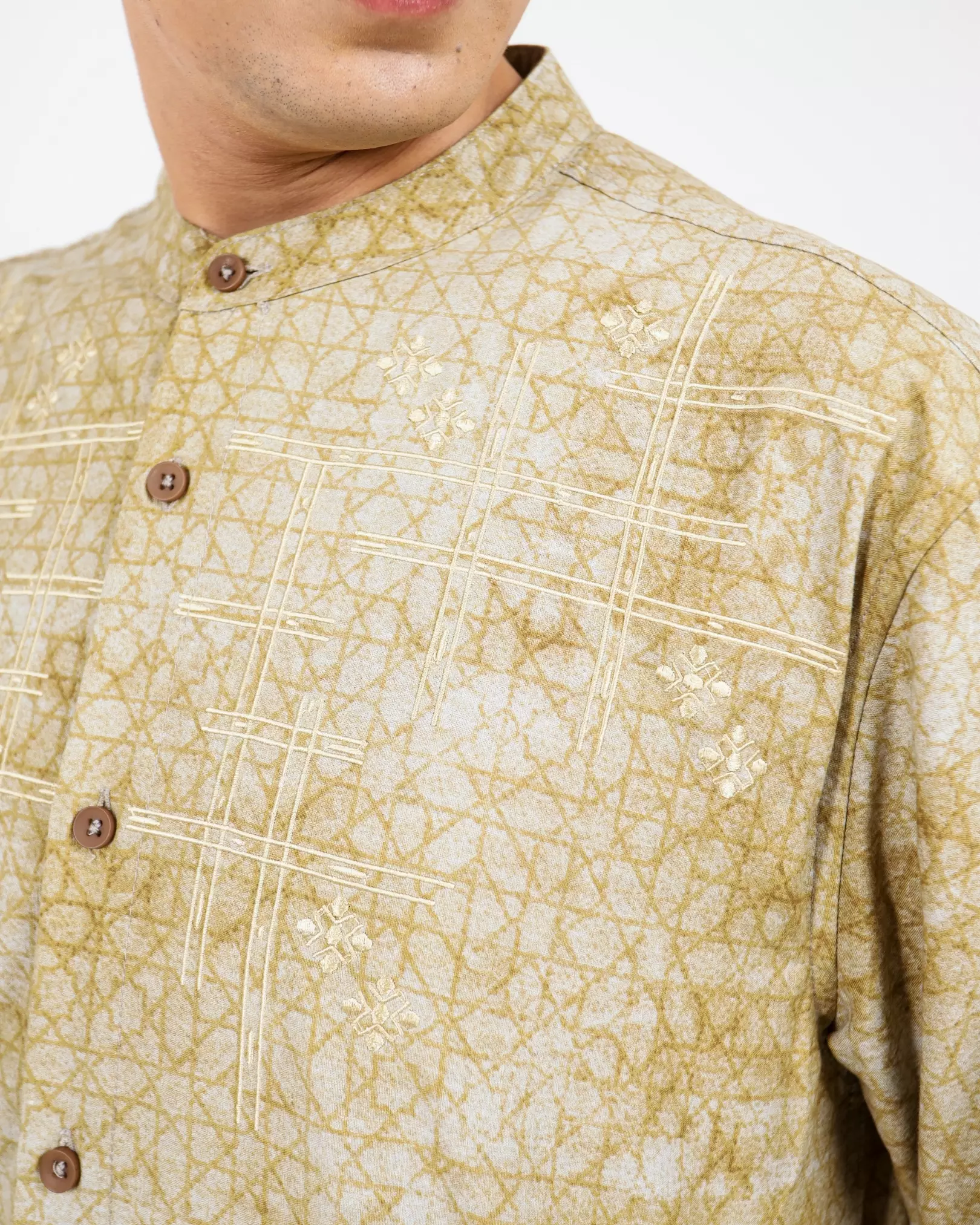 AMK Kemeja Koko Pria Lengan Panjang KK Taha S/s Cream