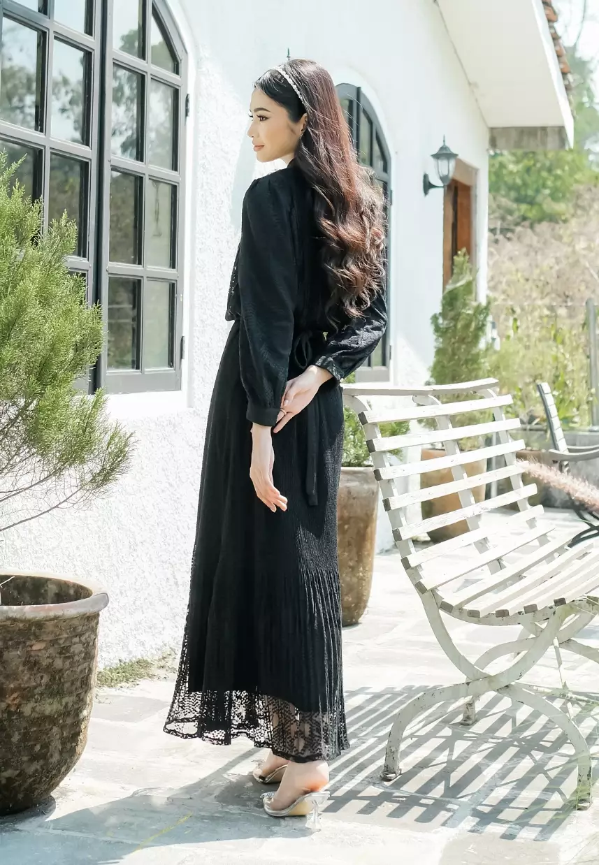 Ivanka Dress - Jet Black