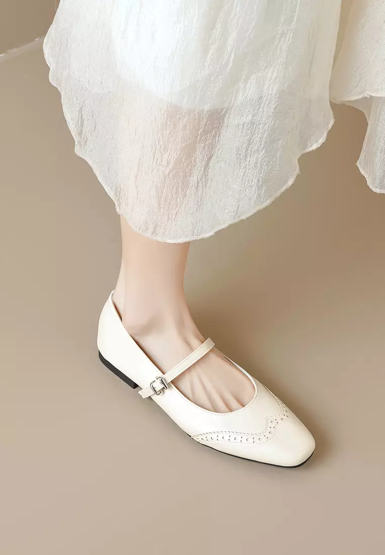 Brogue Microfiber Leather Mary Jane Shoes WW821-1