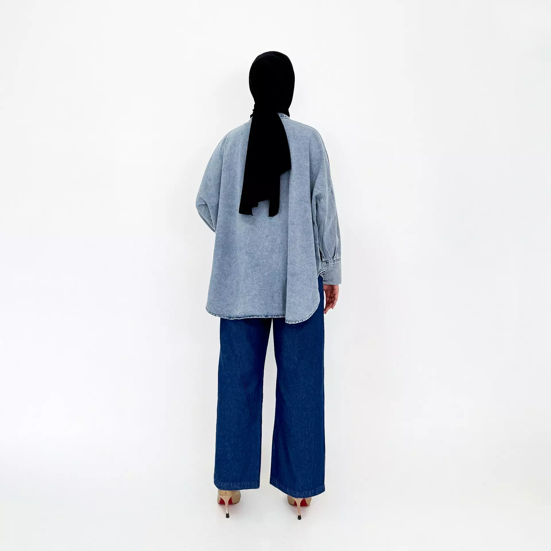 Kemeja Jeans Wanita - Oversized Relaxed Shirt Dirra