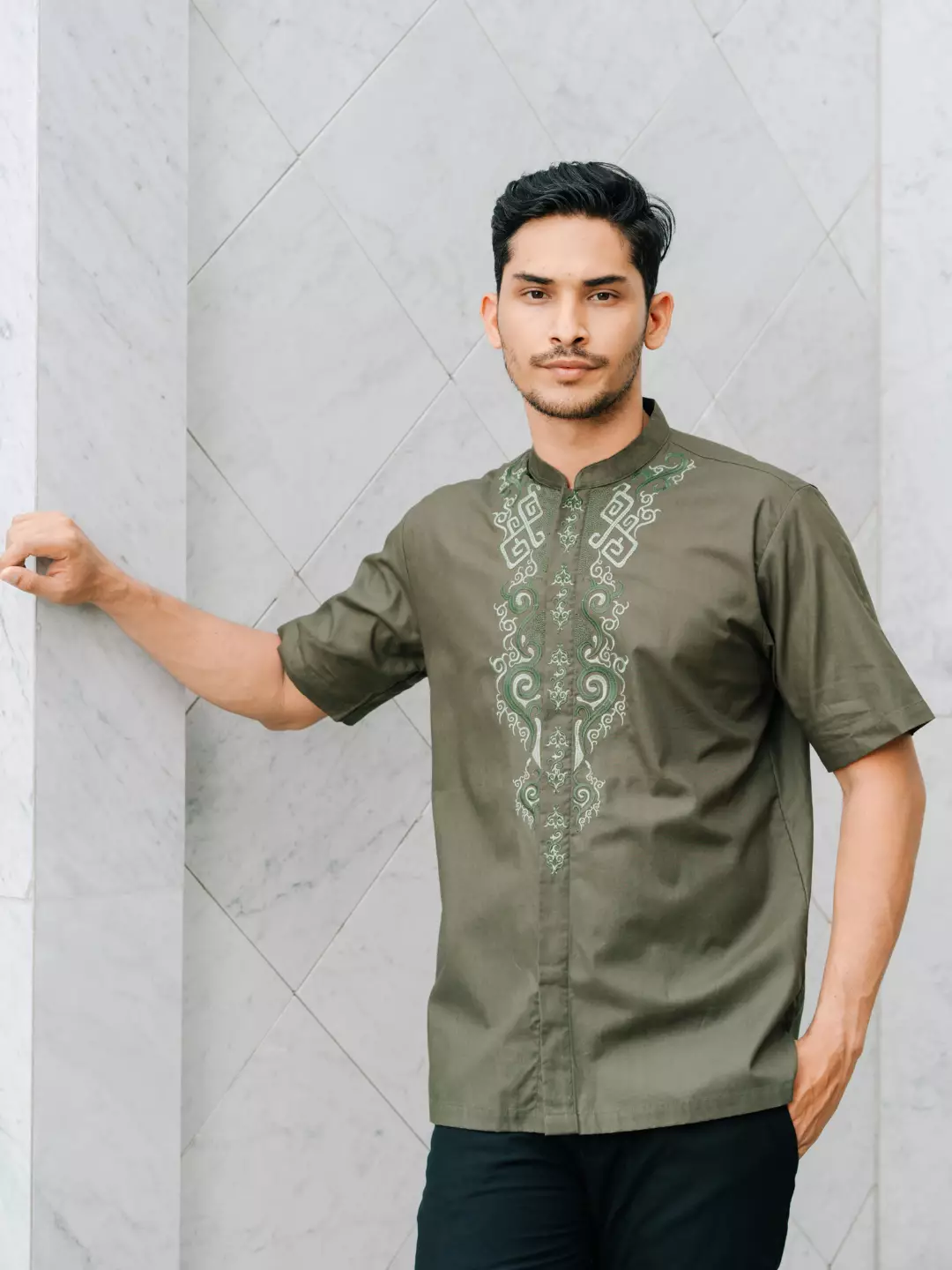 Adyatma Baju Koko Bordir Pria COTTON COMBED TWILL Olive Regular Fit Baju Muslim Pria Lengan Pendek