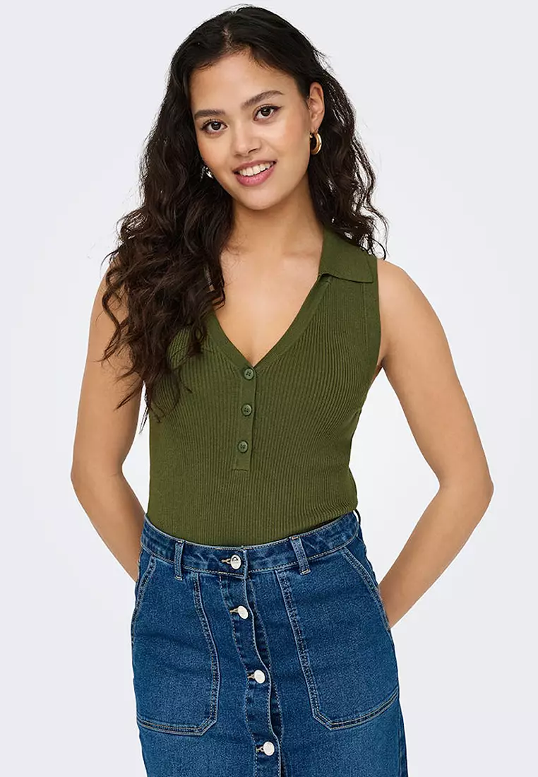 Sleeveless Knit Collar Top