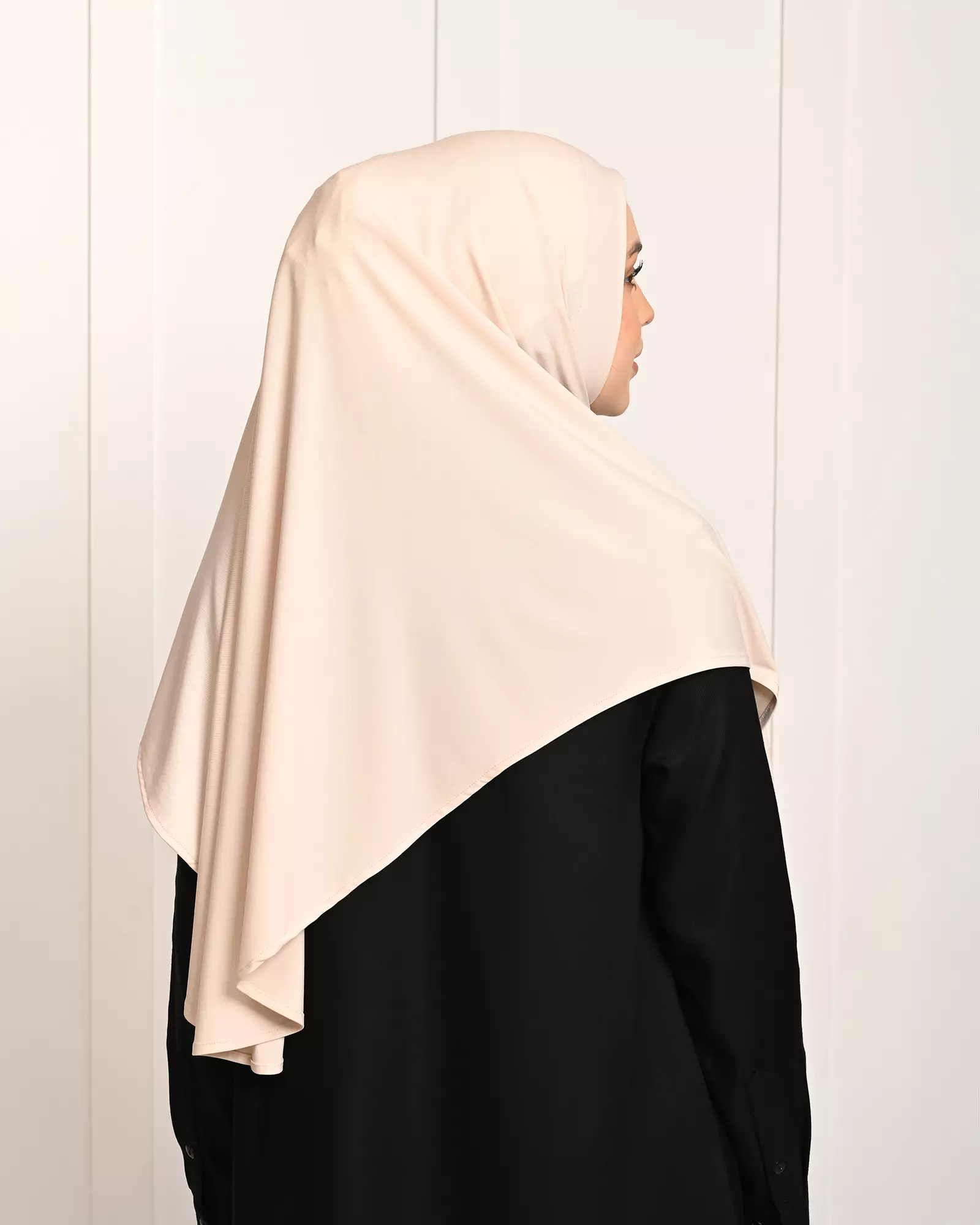 Geulis.id ADEEVA BERGO INSTANT (8 warna) Hijab - BEIGE