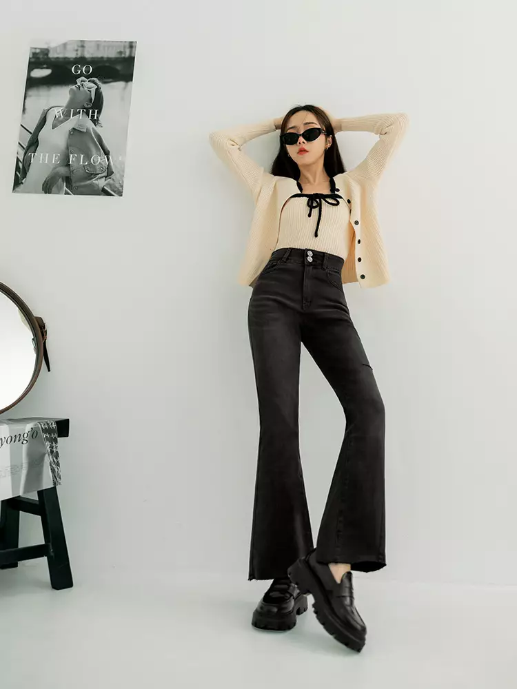 視覺細-5KG．腰鬆緊刷色小喇叭牛仔顯瘦褲《BA7595》