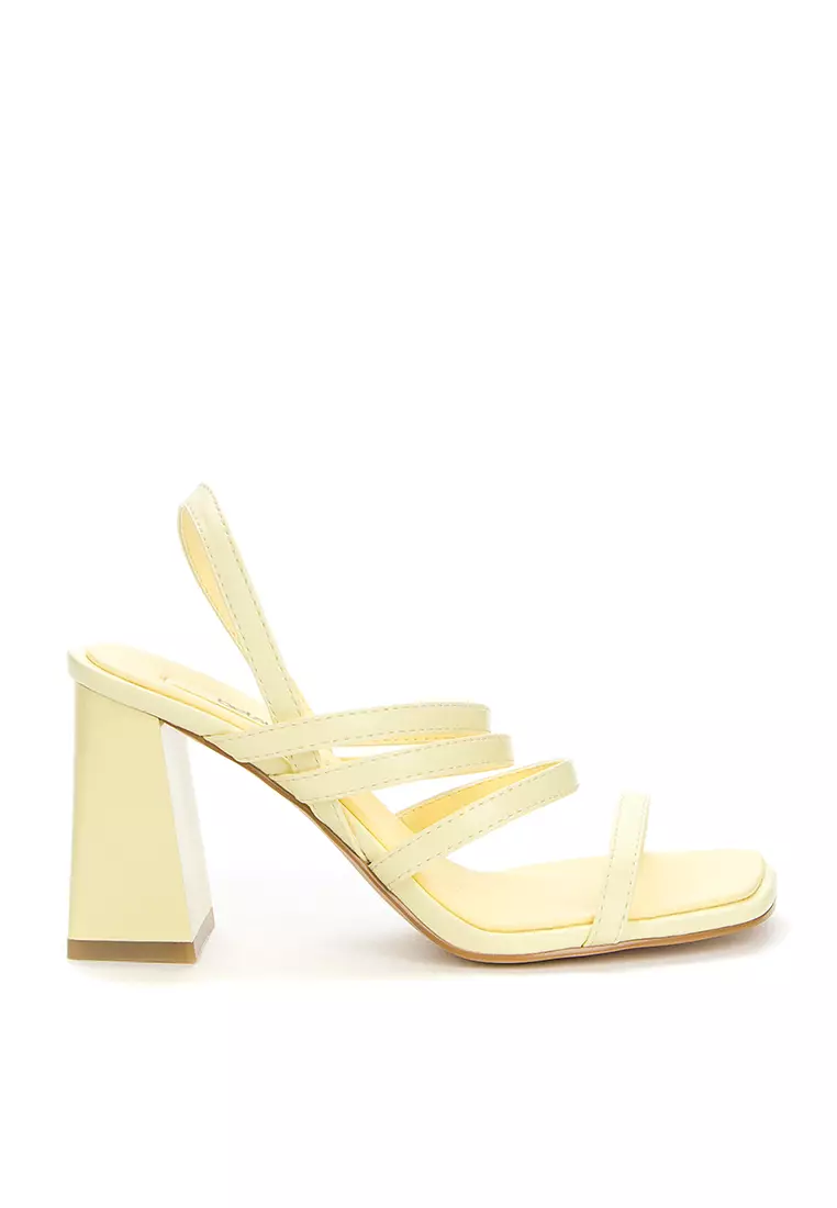 Discount on Betsy  shoes - SKU: Jazzalle Strappy Heels