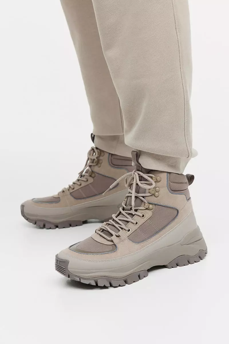 Discount on H&m  shoes - SKU: Walking Boots