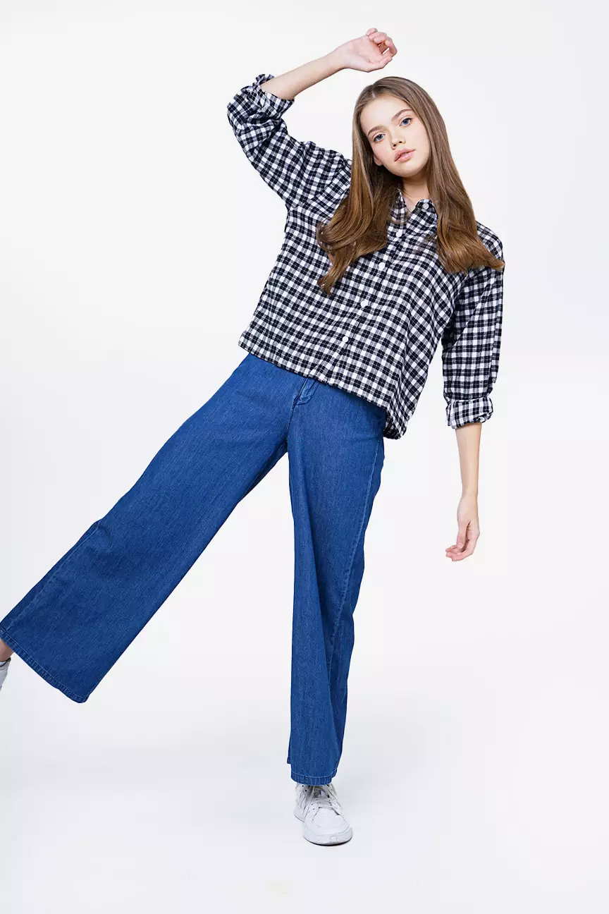 Kemeja Flanel Wanita Valeza Black Offwhite