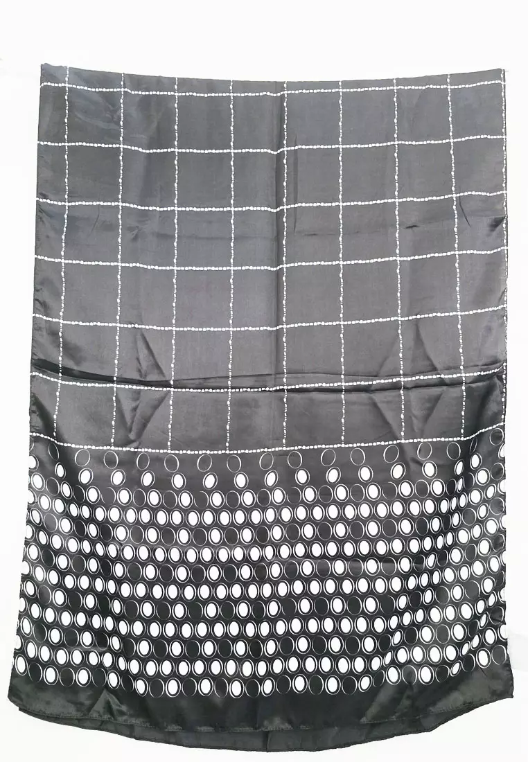 Aksesoris Wanita  Monochrome Colour Series Checks Pattern Printed Silky Satin Scarf Wanita Black & White