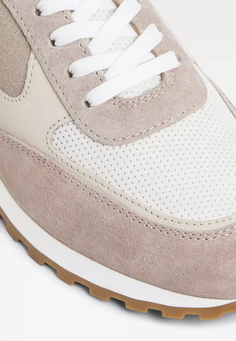 Gordo Low-Top Sneakers