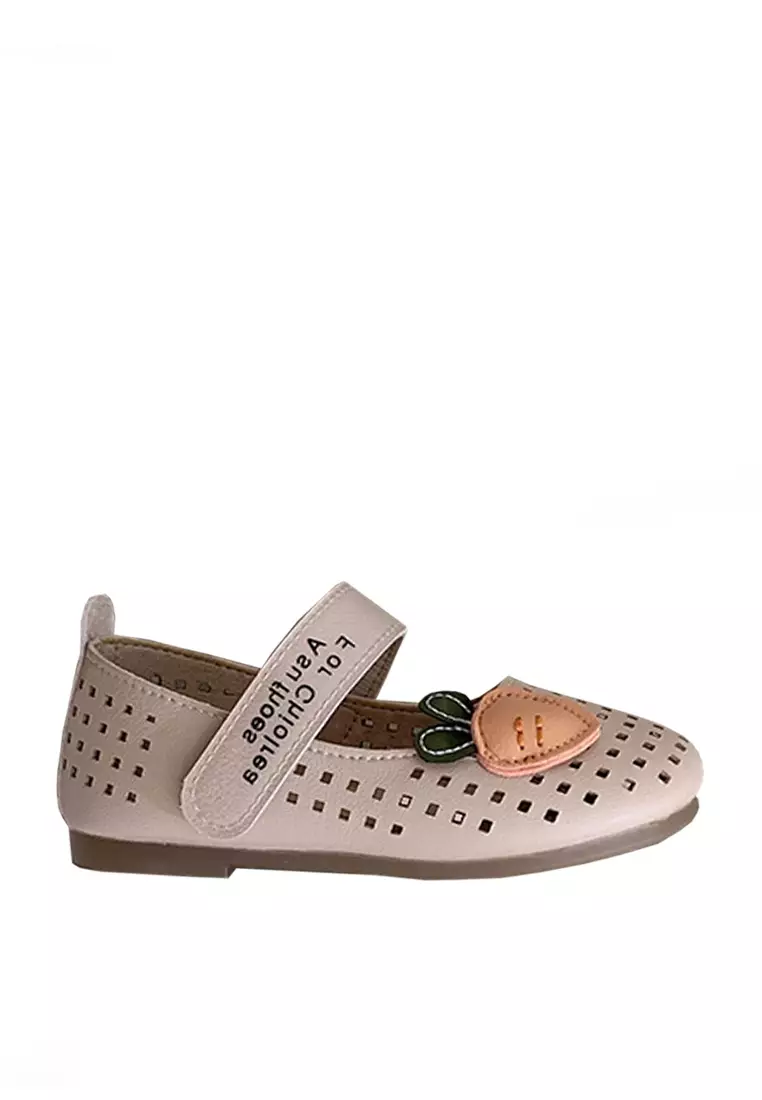 Discount on Twenty Eight Shoes  shoes - SKU: VANSA Fashionable Perforated Shoes VSK-S501