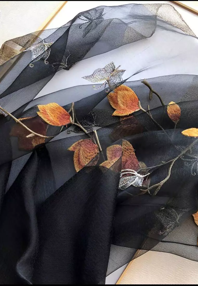 Aksesoris Wanita Golden Thread Tulip Embroidery Flowery Silk Shawl Syal Sutra Wanita Black