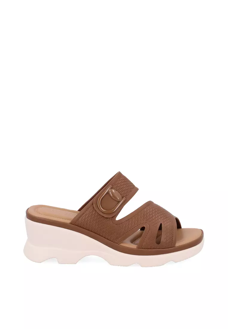 Discount on Carlo Rino  shoes - SKU: Dark Brown Terra Strap Sandals