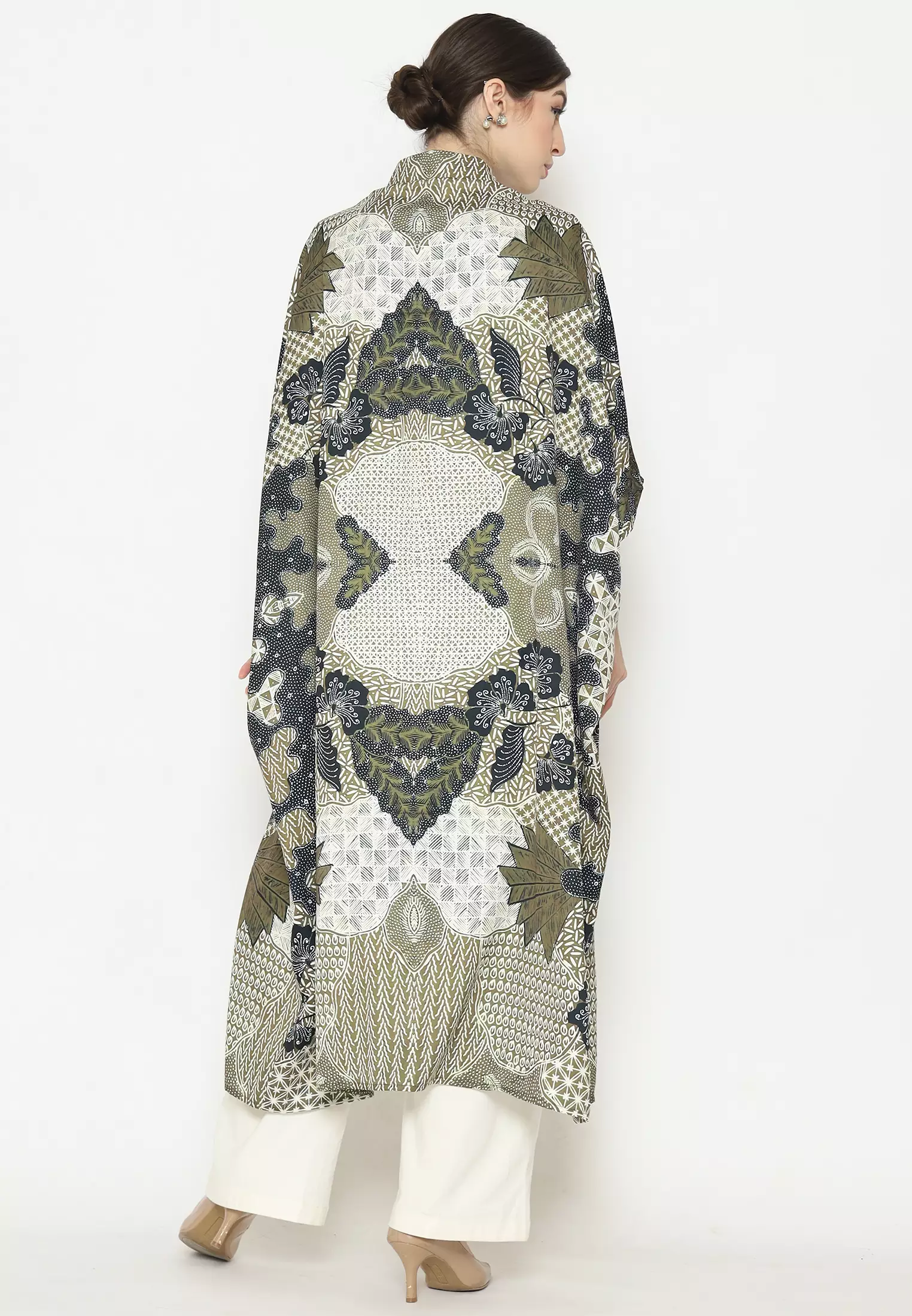 Kanzi Collared Kaftan