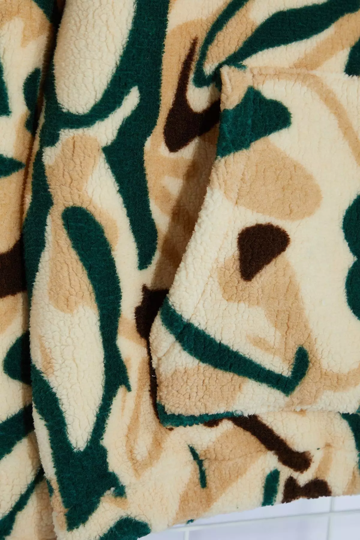 Multicolored Unisex Oversize/Wide Cut Patterned Sherpa Fleece/Plush Hooded Sweatshirt TMNAW25SW00147