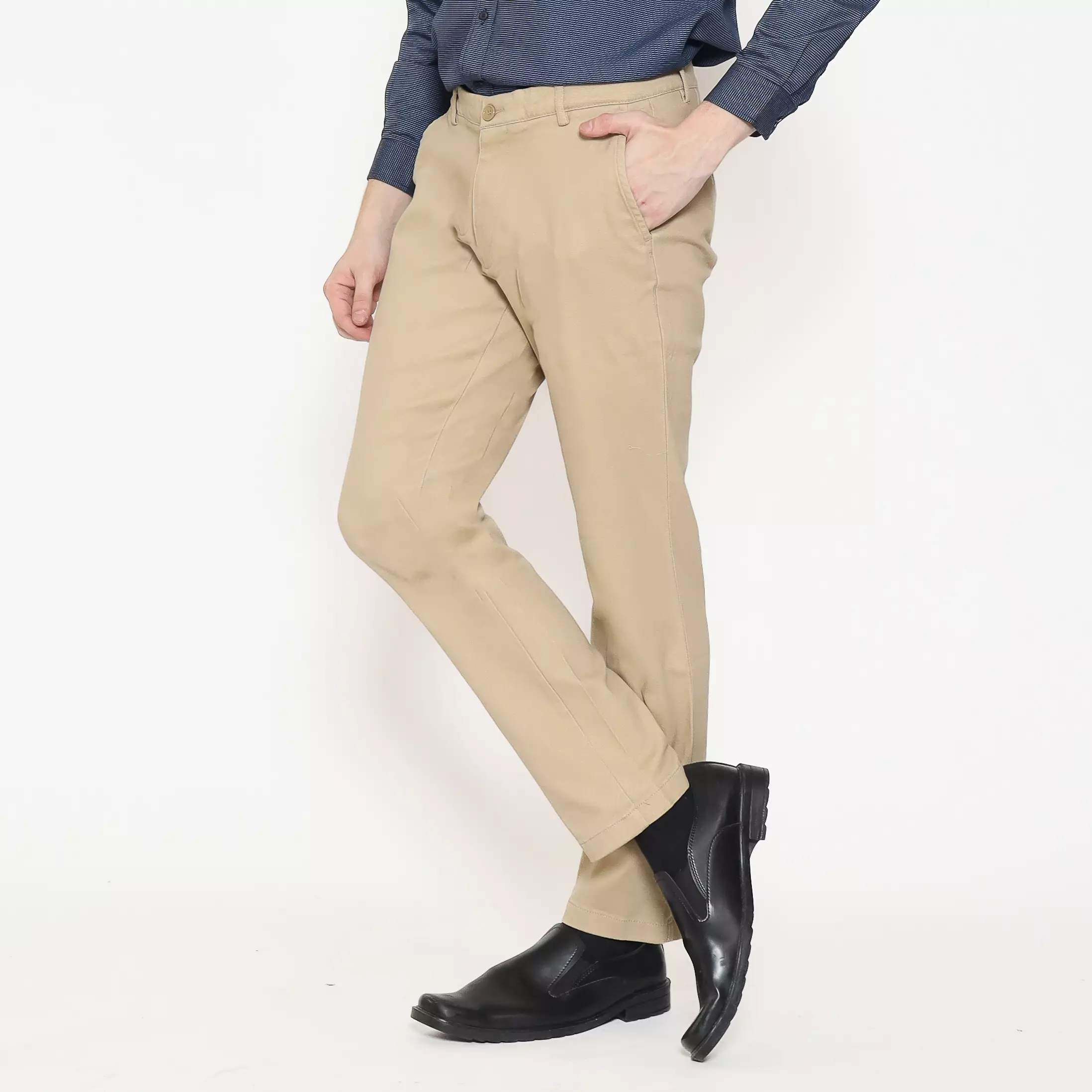 Schoeller Celana Chinos Pria Slim Fit – Warna Light Brown – S.1-CCSF-G201-CTS-SF